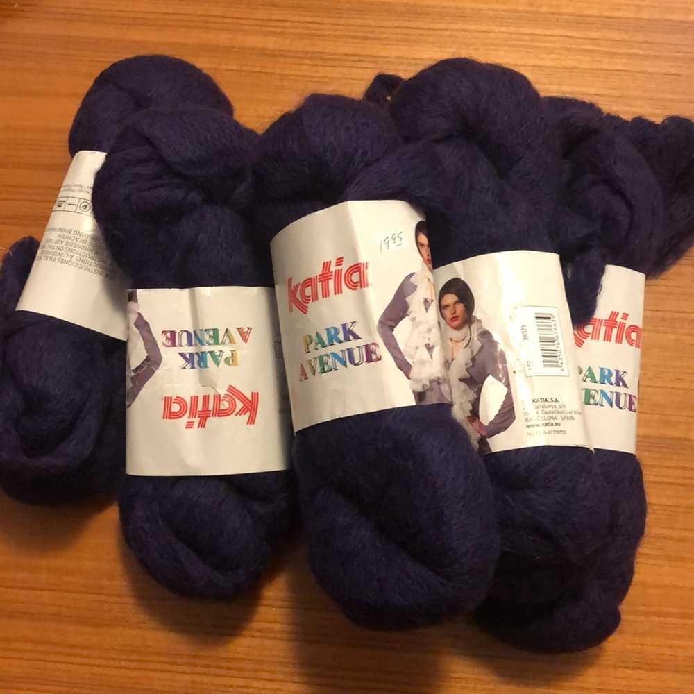 Mohair large tape yarn by Katia Park Avenue | 5 skeins 370 grams